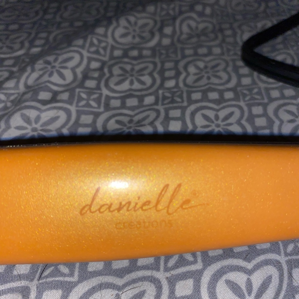 Danielle creations straightener